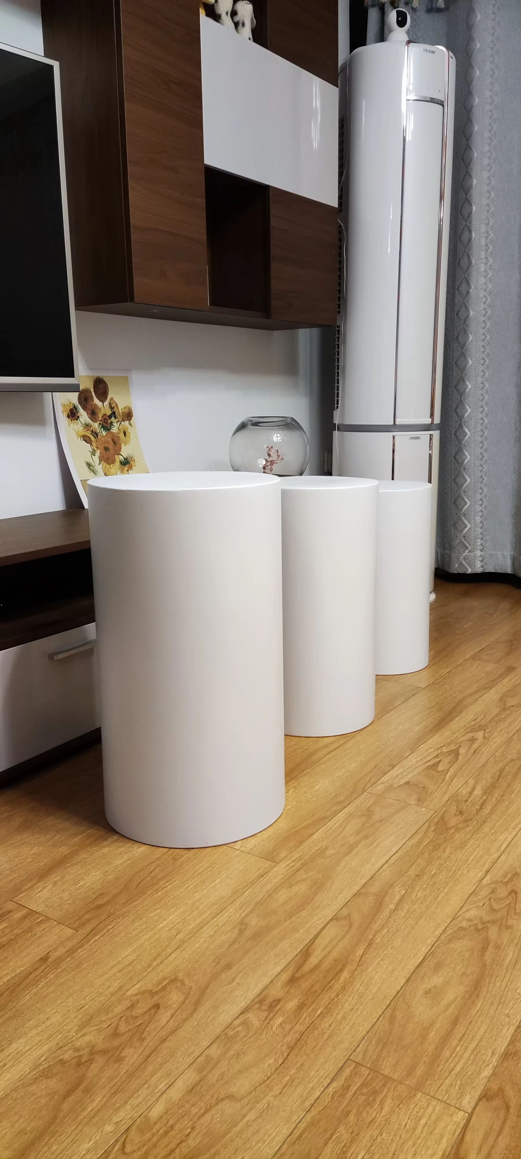 Modern Pedestal Display Stand Set  35PCS White  Gold Cylinder Plinths For Weddings Cakes  Event Dec 4