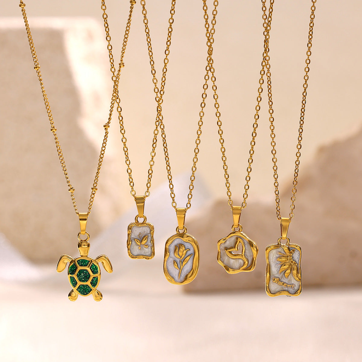 Elegant Charm Drip Oil Rose Flower Pendant Necklace for Women, Gold Color Stainless Steel Clavicle Fish Tail Chain