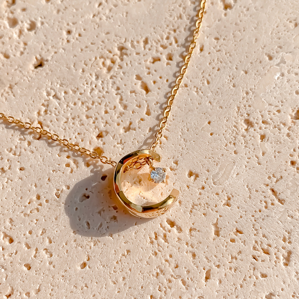 Valentines Day Jewelry Gift, eManco Romantic Metallic Moon Pendant Necklace with Rhinestones for Women
