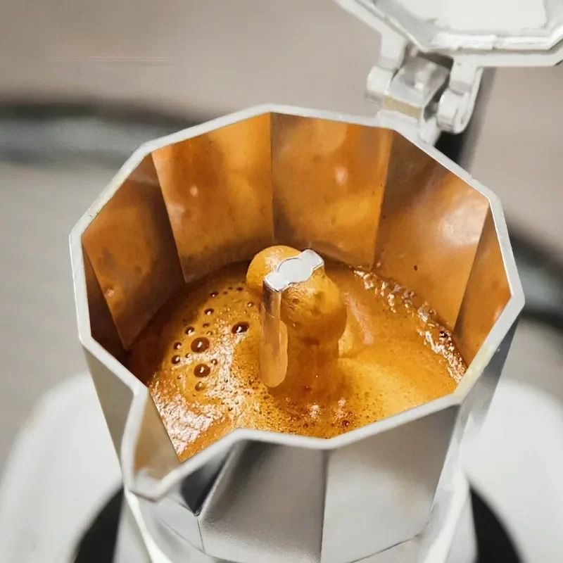 Italian Style Aluminum Mocha Coffee Maker For Stovetop Brewing 4