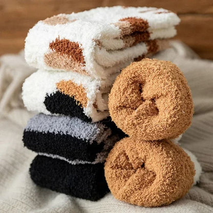 Women 3D Animal Toe Socks Set With Cat Paw And Stripe Designs For Fun Everyday Wear 1