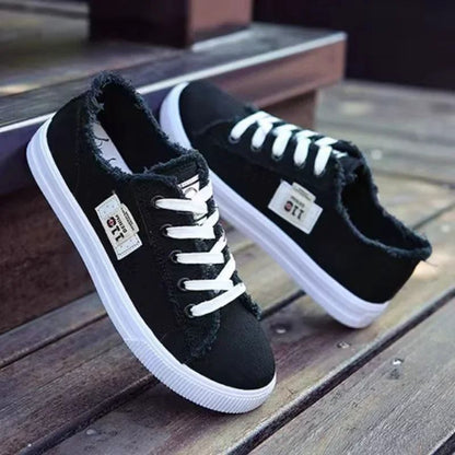 Women Canvas Sneakers With Low Upper And Lace Up Design For Everyday Casual Spring And Summer Wear 3