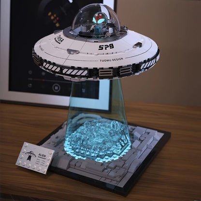 UFO Flying Saucer Building Block Set with Astronaut and Alien Spaceship Design for Kids and Collectors