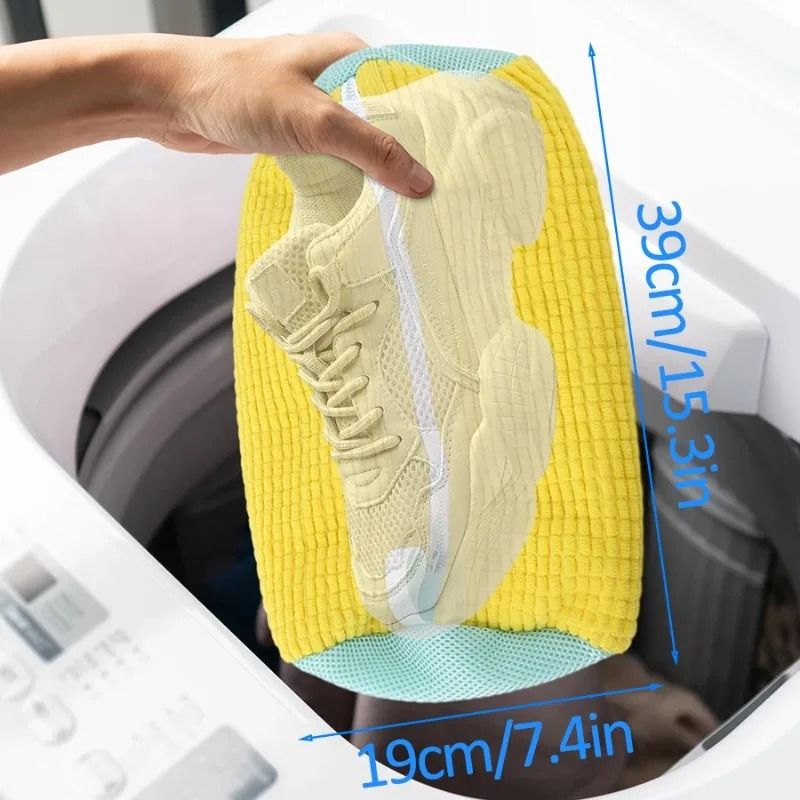 Shoe Washing Machine Bag With Zipper And Padded Fibers For Sneaker Cleaning 4