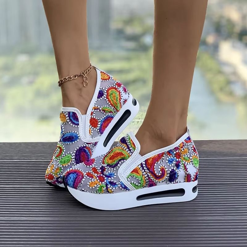 Women Slip On Platform Sneakers Embroidered Mesh Casual Walking Shoes 2
