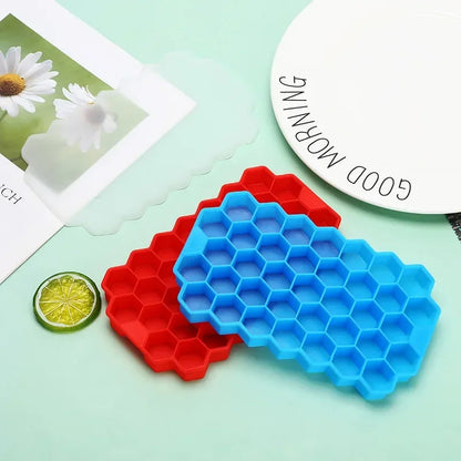 Reusable Honeycomb Ice Cube Tray Silicone Mold BPA-Free with Lid, Easy Release for Whiskey, Cocktails, Frozen Treats