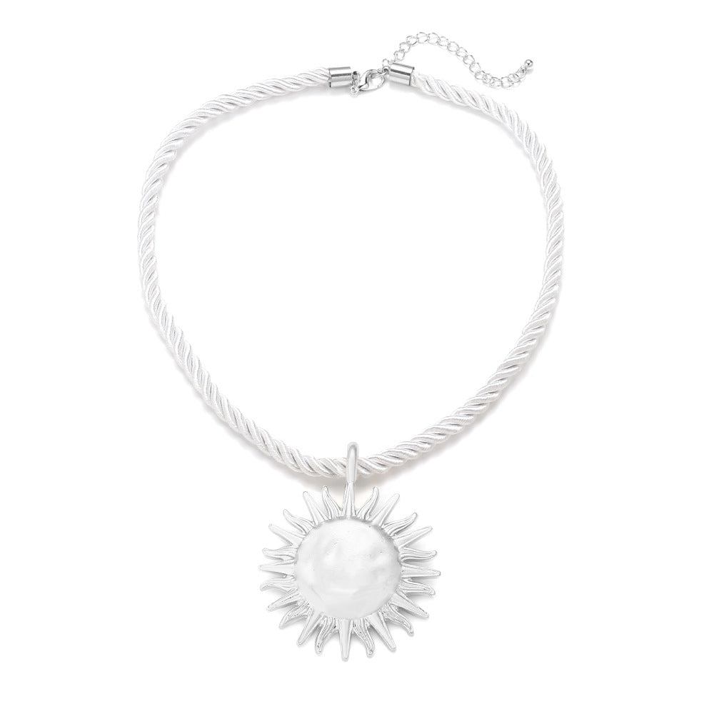Sun Flower Pendant Necklace for Women, ZAA Vintage Metal Rope Chain Jewelry, Beach Party Fashion Gift Accessories