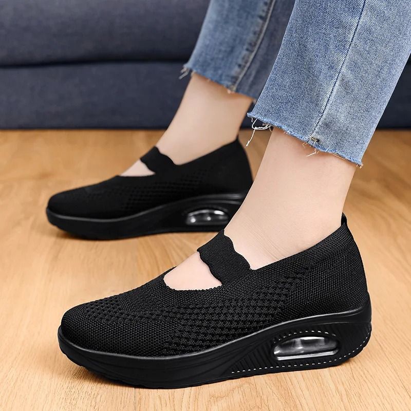 Womens Breathable Soft Sole Flat Shoes for Summer Comfort