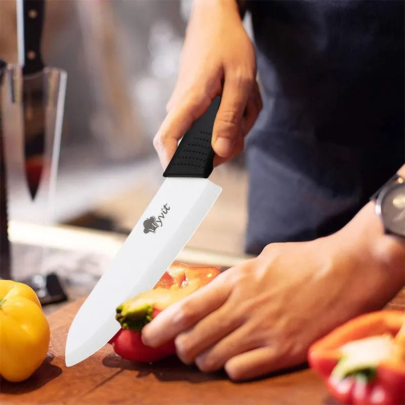 Ceramic Kitchen Knife Set With Peeler And Protective Sheaths For Precision Cutting 1