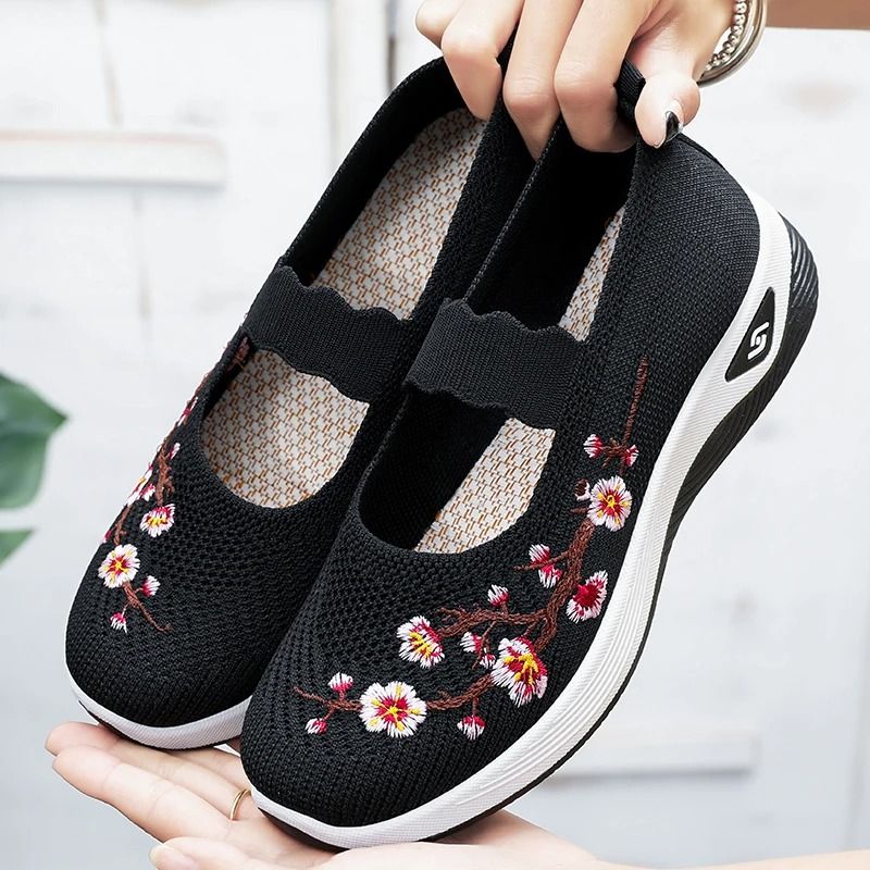 Womens Lightweight Summer Sneakers With Soft Non Slip Sole And Breathable Comfort 1