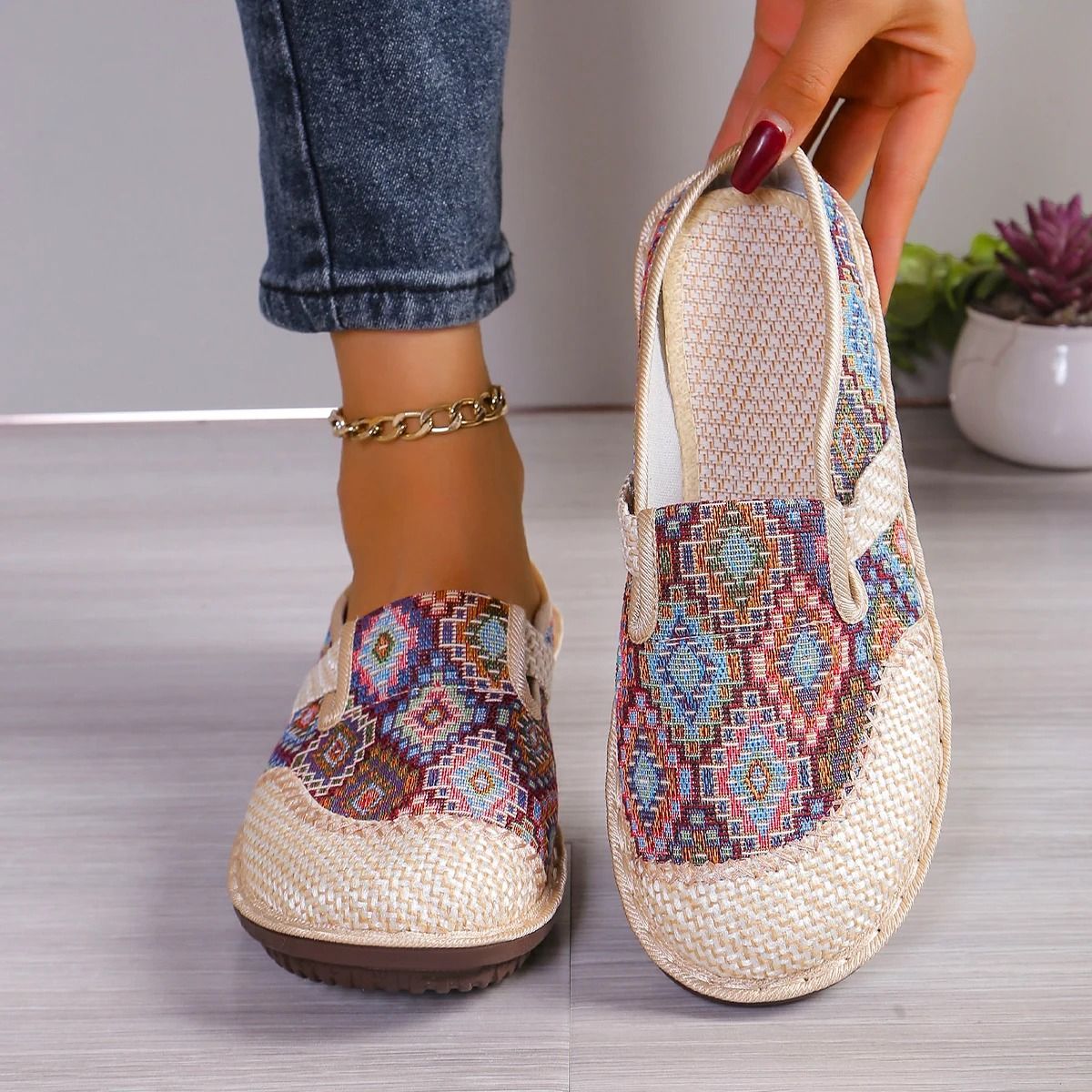 Womens Lightweight Summer Slip On Mules 1