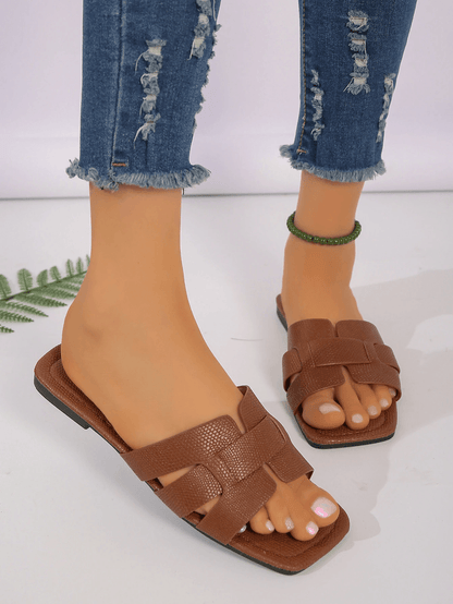 Casual Flat Sandals For Women Versatile Outdoor Slip On Summer Shoes 3