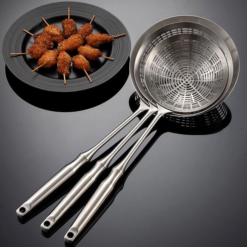 Stainless Steel Strainer Scoop With Long Handle Heat Resistant Oil Filter Colander For Kitchen Cook 1
