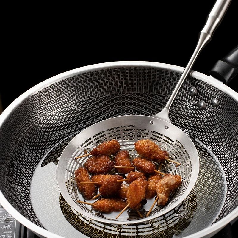 Stainless Steel Strainer Scoop With Long Handle Heat Resistant Oil Filter Colander For Kitchen Cook 2