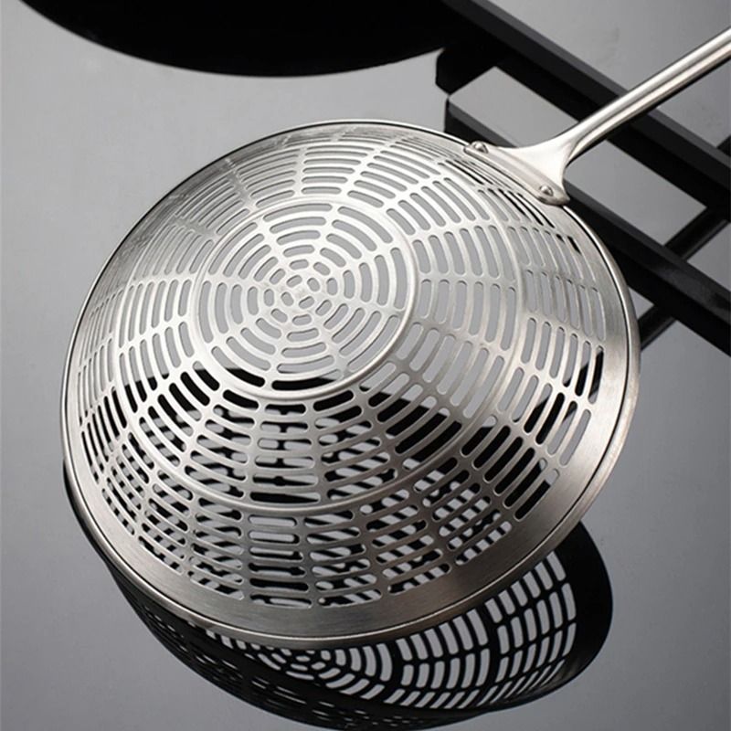 Stainless Steel Strainer Scoop With Long Handle Heat Resistant Oil Filter Colander For Kitchen Cook 3
