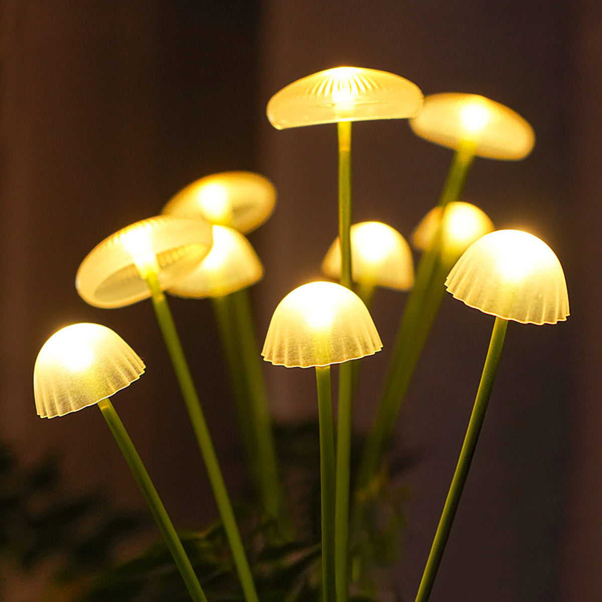Outdoor Courtyard Landscape Atmosphere Lamp, Solar Powered 6 Headed Jellyfish Mushroom Light, Garden Decoration Lamp