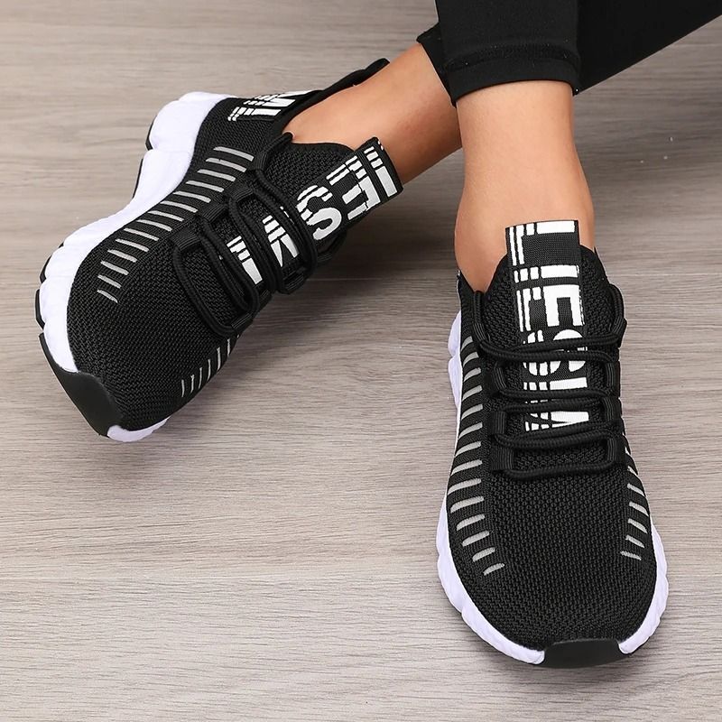 Lightweight Mesh Sports Shoes For Women With Soft Sole And Breathable Design 5
