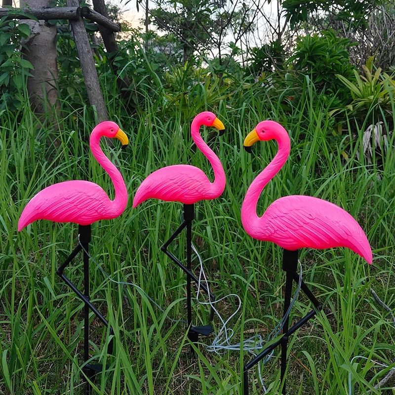 Solar Flamingo Garden Light For Outdoor Pathway Patio Yard Decor With Waterproof LED Stake Design 3