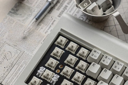 Retro Mechanical Keyboard With Wireless Bluetooth And Tri Mode Connectivity 4