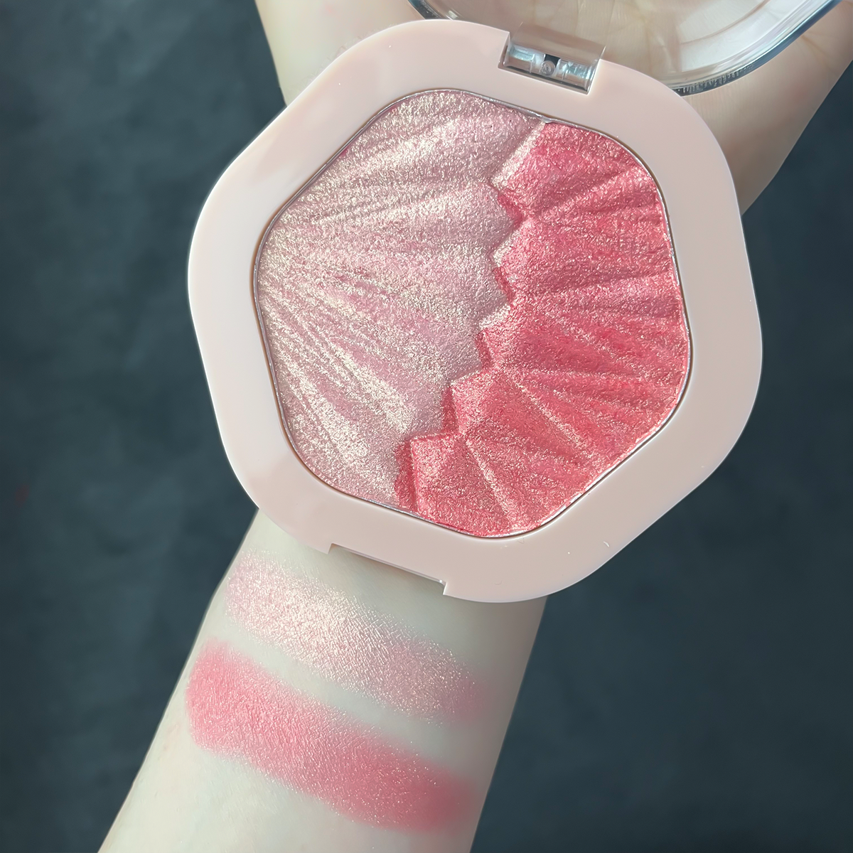 Multicolor Makeup Blush, 2-color Blush Palette, Face Cheek Blush Makeup Sparkle Highlight, 2 in 1 Eye Shadow Contouring
