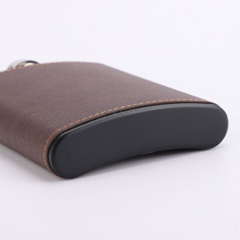Portable Hip Flask with Brown Leather Cover Stainless Steel Flask for Alcohol & Whiskey Ideal Man Gift