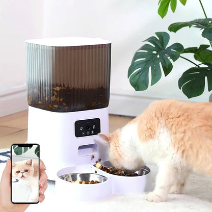 Smart Automatic Pet Feeder with Camera and Voice Recording for Cats and Dogs