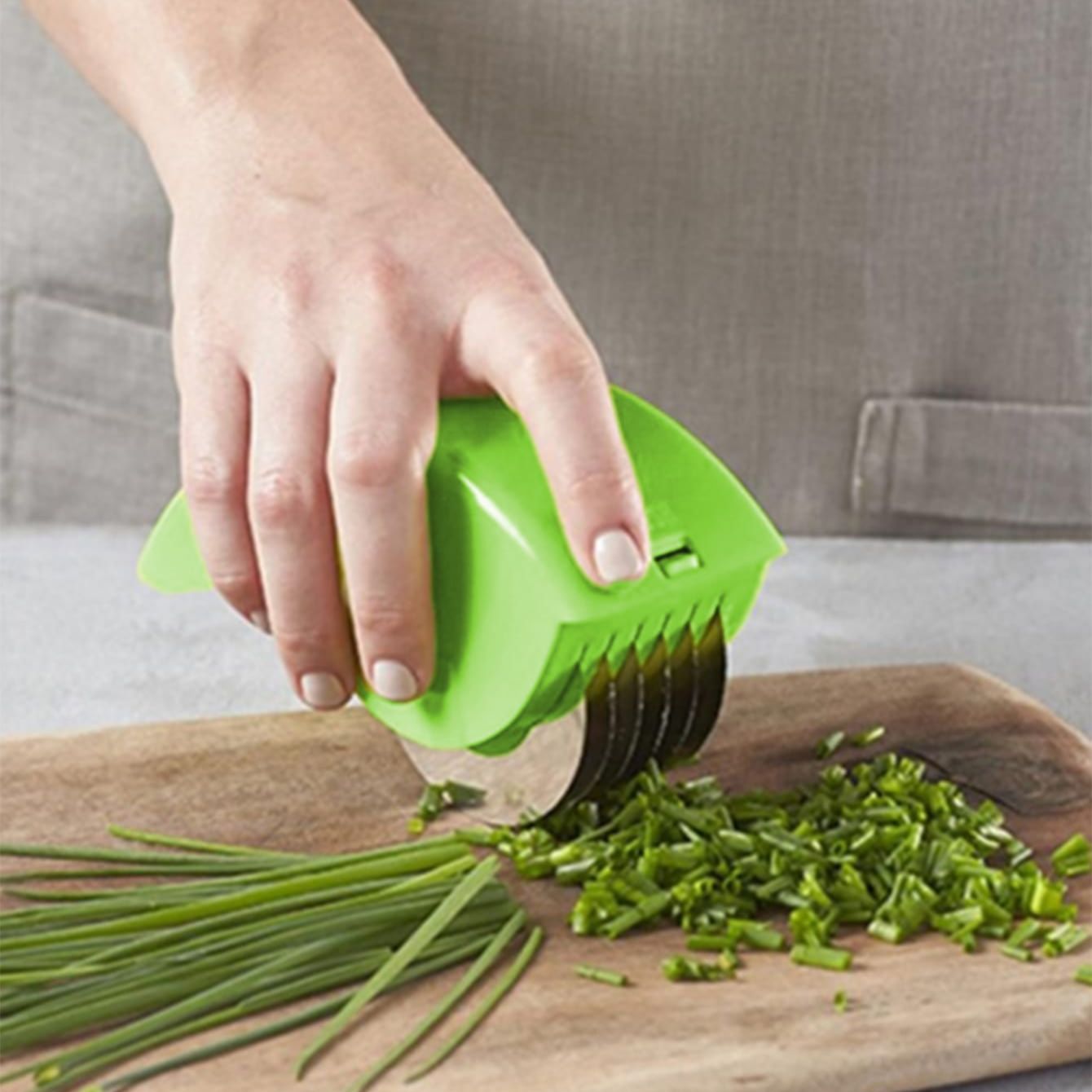 Creative Onion Garlic Cutter for Kitchen, Wire Cutter Vegetable Chopper, Compact Kitchen Accessories Tool
