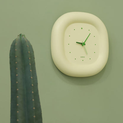 Bubble Design Wall Clock, Home Clock with Pointer Small Cute Interior Battery, Needle Clock for Bedroom or Living Room