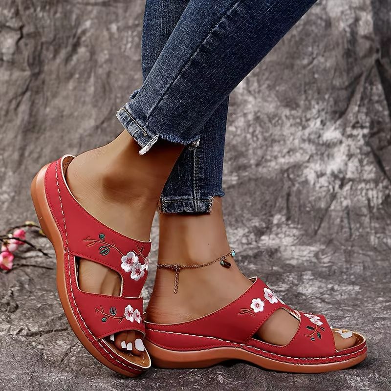 Elegant Bloom Leather Wedges  Flower Embroidered Sandals For Everyday Summer Comfort 4