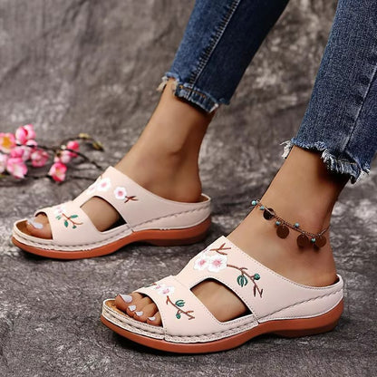 Elegant Bloom Leather Wedges  Flower Embroidered Sandals For Everyday Summer Comfort 5