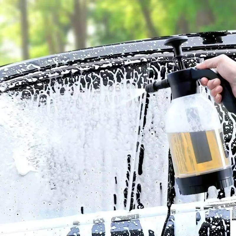 2L Car Wash Foam Sprayer  Acid And Alkali Resistant Air Pressure Foam Can With Fan Shaped Nozzle 1