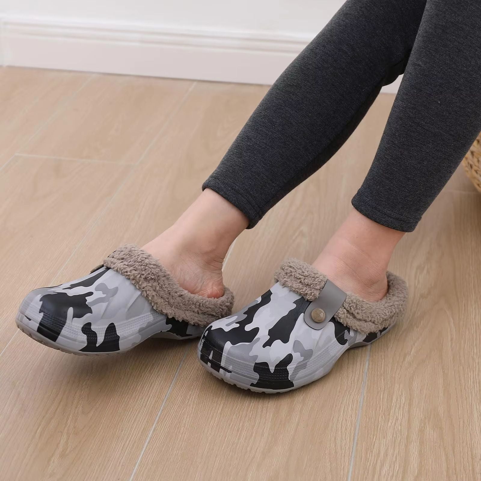 Shevalues Waterproof Fuzzy Mens Clogs Warm Fur Lined Slippers Indoor Outdoor Anti Slip House Shoes 5
