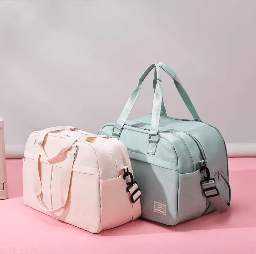 Expandable Travel Duffle Bag with Carry On Flexibility