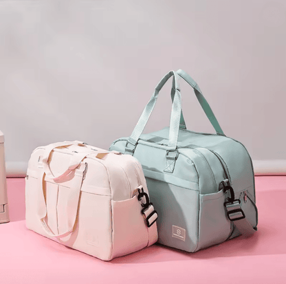 Expandable Travel Duffle Bag with Carry On Flexibility