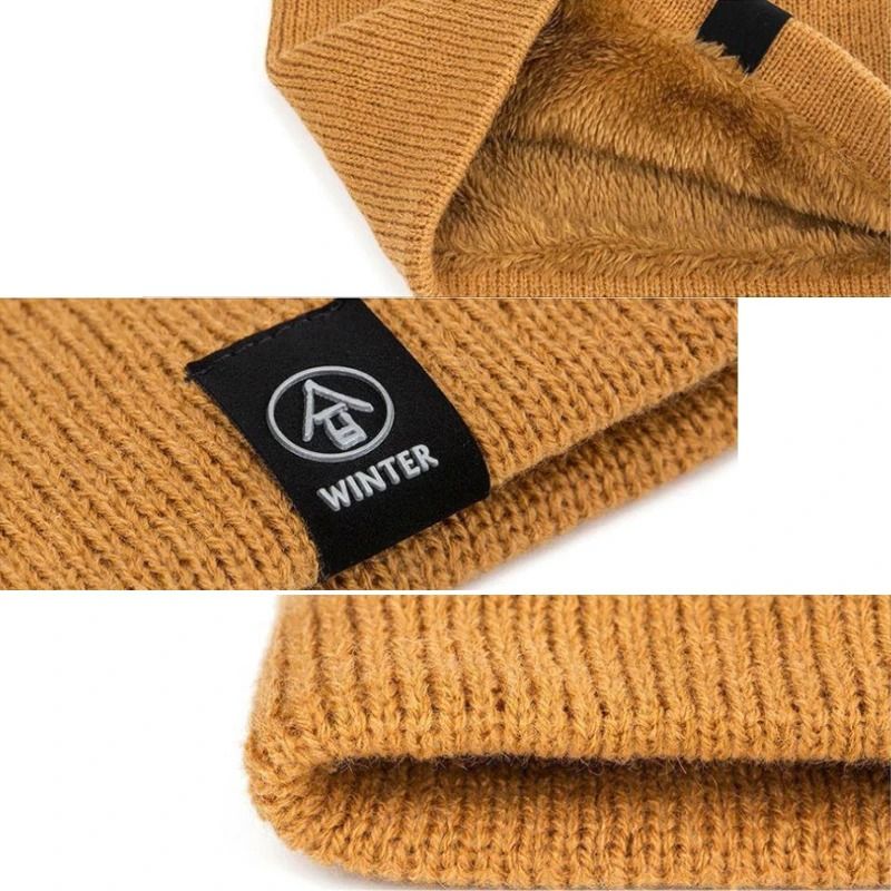 Soft Knitted Neck Warmer For Winter Sports And Outdoor Activities 4