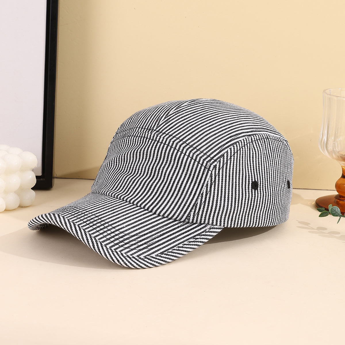 Korean Minimalist Striped Baseball Cap, Streetwear Hip Hop Flat Brim Hat, Unisex Couple Style Adjustable Fashion Cap
