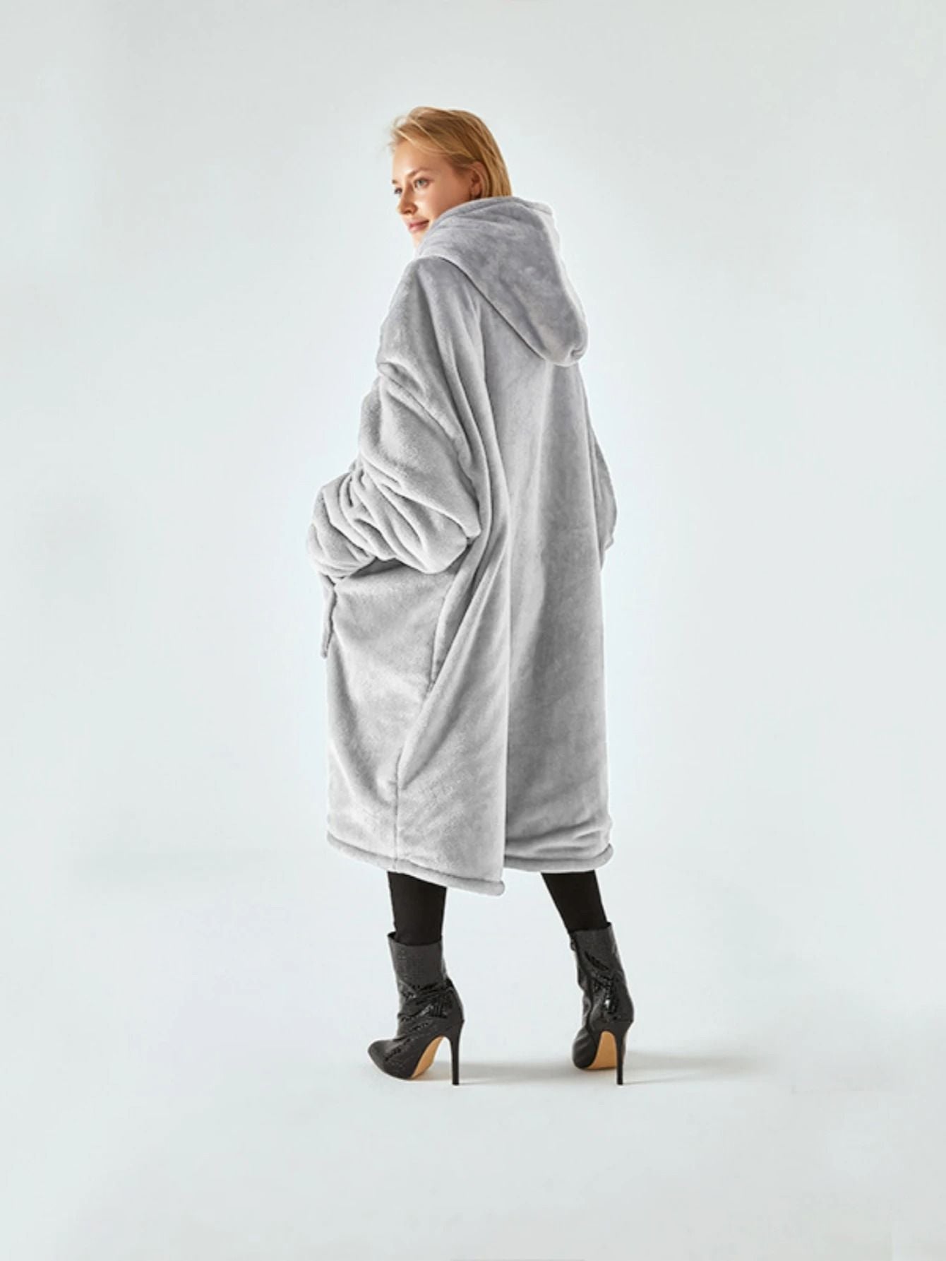 Solid Color Plush Hooded Zipper Nightgown With Velvet Lining For Women 1