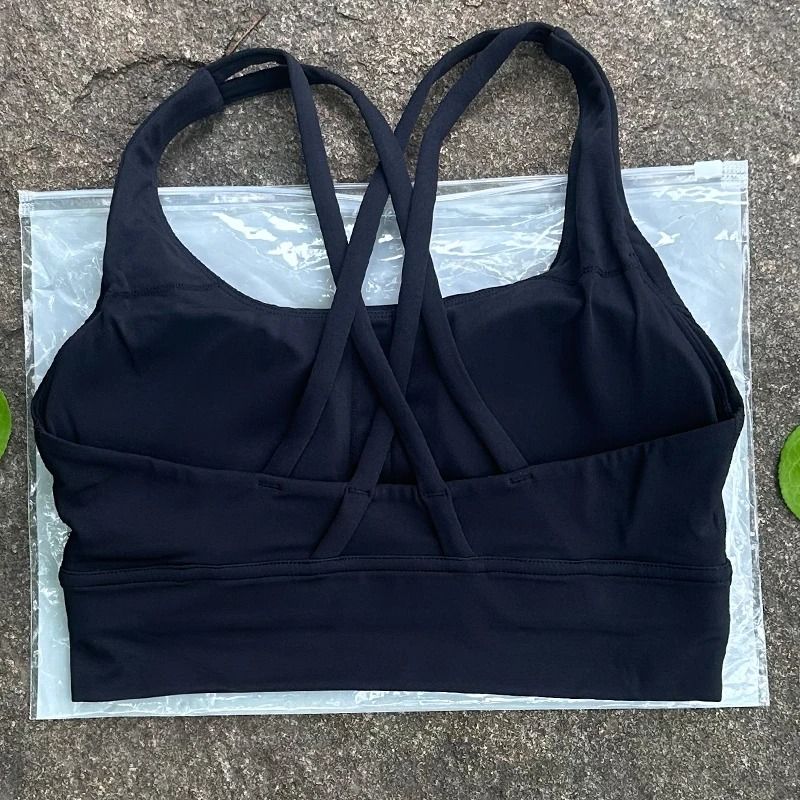 Solid Color Cross Back Fitness Bra With Soft Support 8