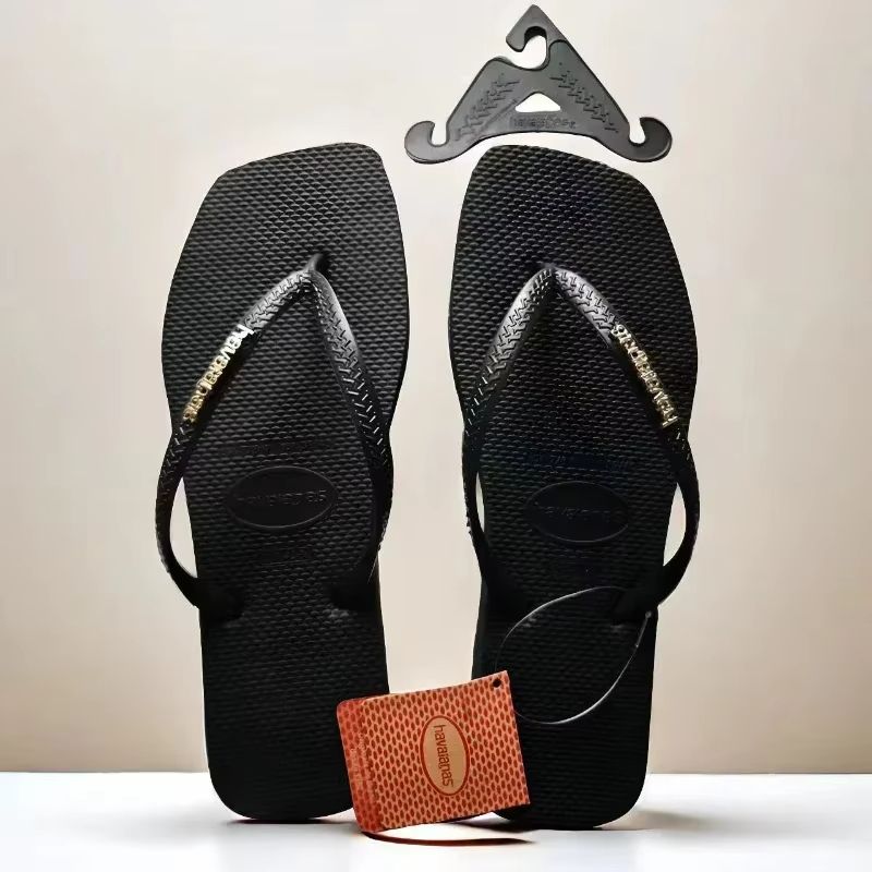 BreezeStep Womens Summer Flip Flops  Lightweight Fashionable Beach  Travel Sandals 1