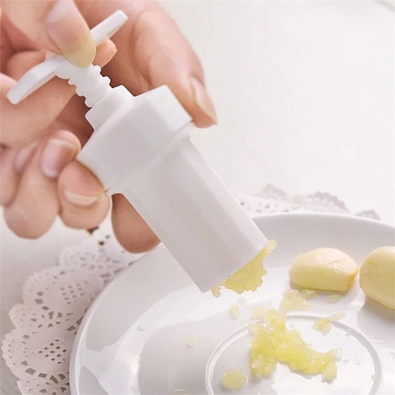 Manual Kitchen Ginger Garlic Crusher Press, Twist Cutter Cooking Tool, Plastic Garlic Presses and Kitchen Blender