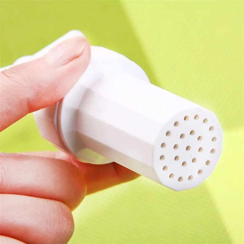 Manual Kitchen Ginger Garlic Crusher Press, Twist Cutter Cooking Tool, Plastic Garlic Presses and Kitchen Blender