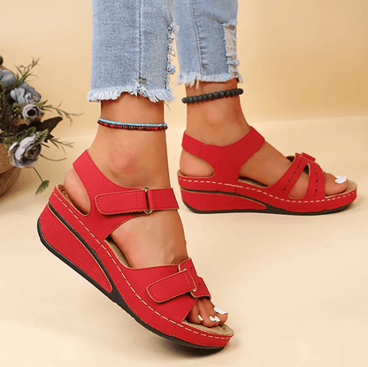 SoftStitch Women Flat Open Toe Sandals 7