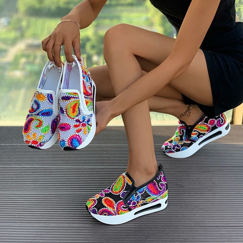 Womens Wedge Sneakers with Floral Embroidery Mesh Design Height Increasing Platform Shoes for Spring and Autumn