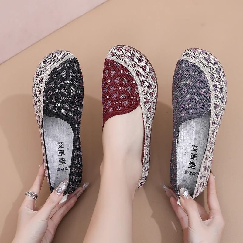 Lightweight Womens Slip Resistant Soft Sole Casual Shoes