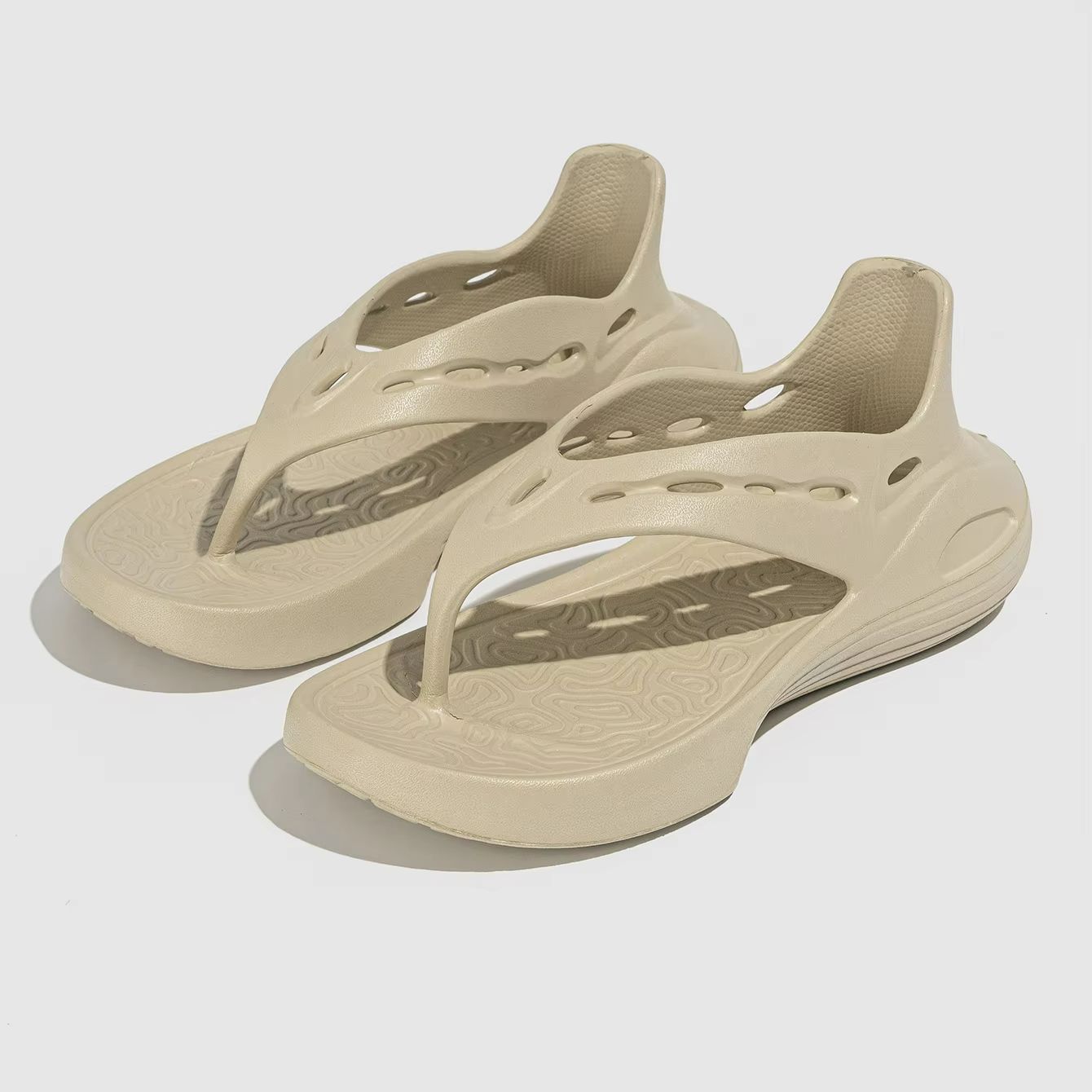 SkyBreeze Lightweight Platform Flip Flops  Breathable Summer Slip On Sandals 10