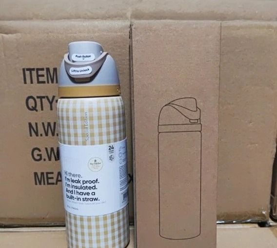 Double Wall Vacuum Fruit Infuser Water Bottle 24oz 32oz Leakproof Insulated Tumbler With Straw 9