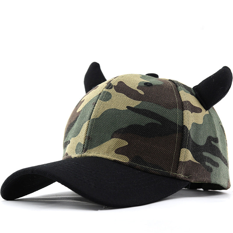 Camouflage Bull Horn Baseball Hat with Handmade DIY Devil Cross Cloth Embroidery, Adjustable Duck Tongue Cap for Men
