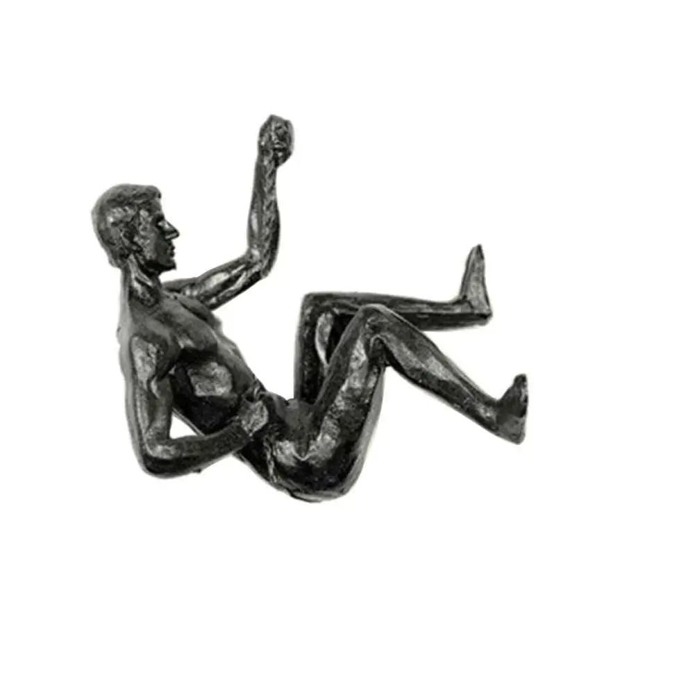 Rock Climbing Man Resin Wall Sculpture  3D Retro Hanging Decor For Home And Office 3