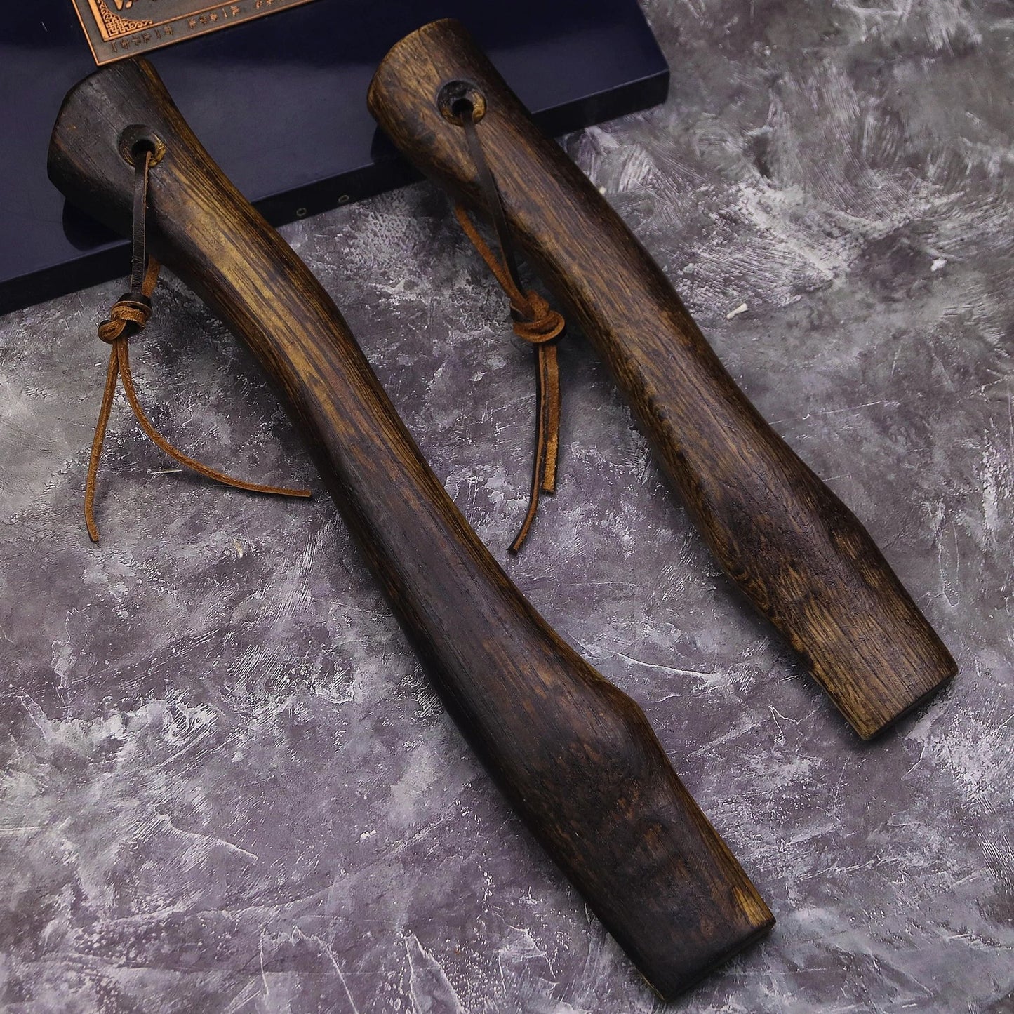 Solid Wood Axe Handle With Cowhide Lanyard For Reliable Tooling 2