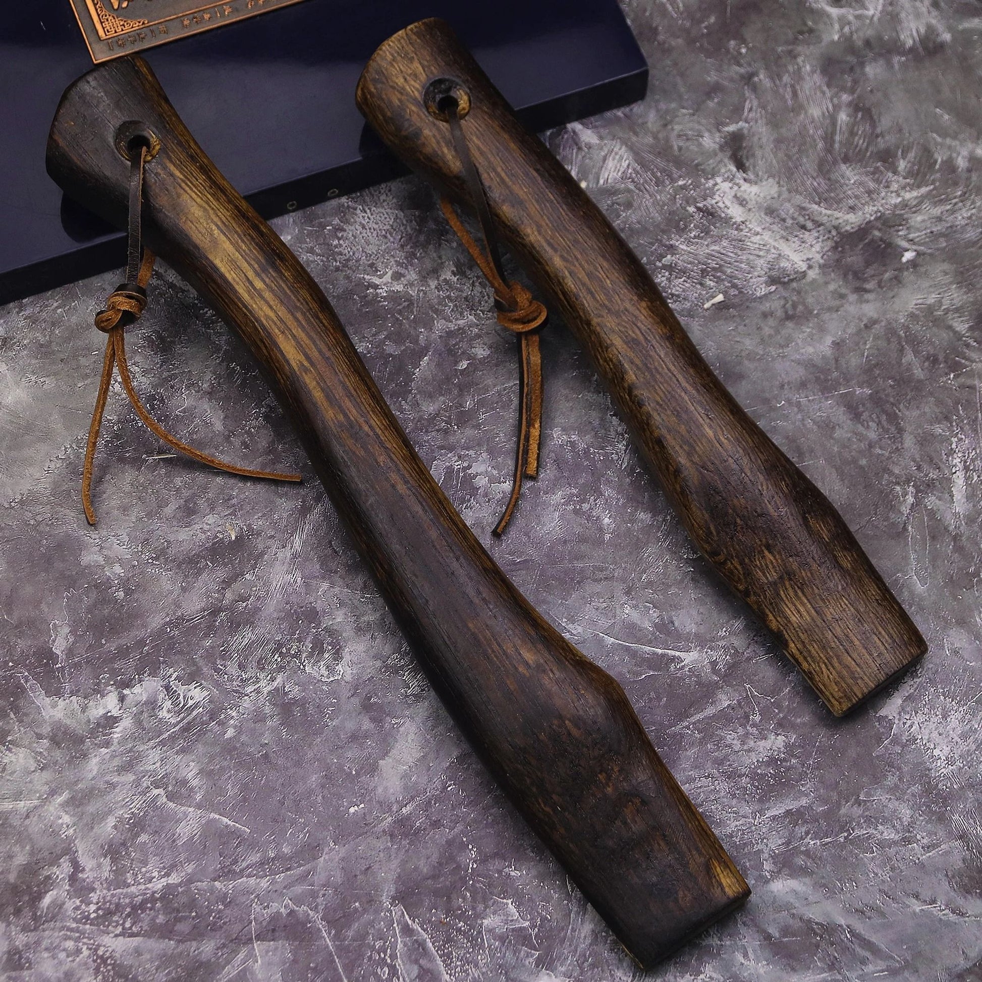 Solid Wood Axe Handle With Cowhide Lanyard For Reliable Tooling 2